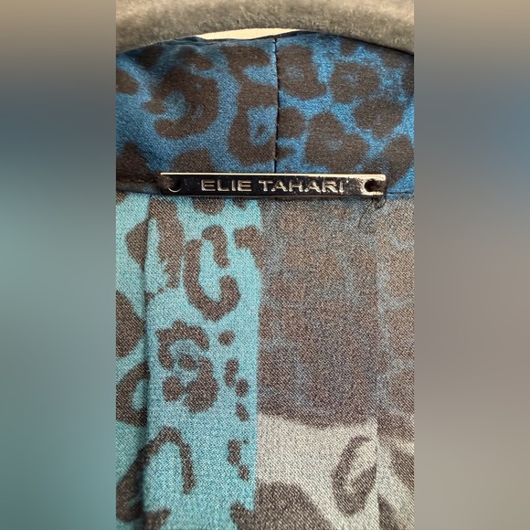 Elie Tahari NWOT “Judith” 100% Silk Animal Print Blouse Size Small. Blue & Black - Picture 4 of 16